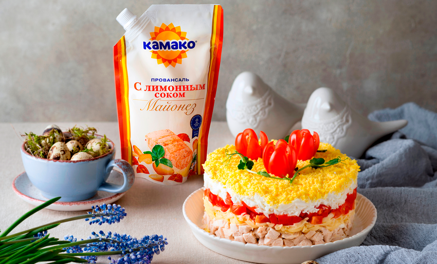 Салат с курицей и томатами